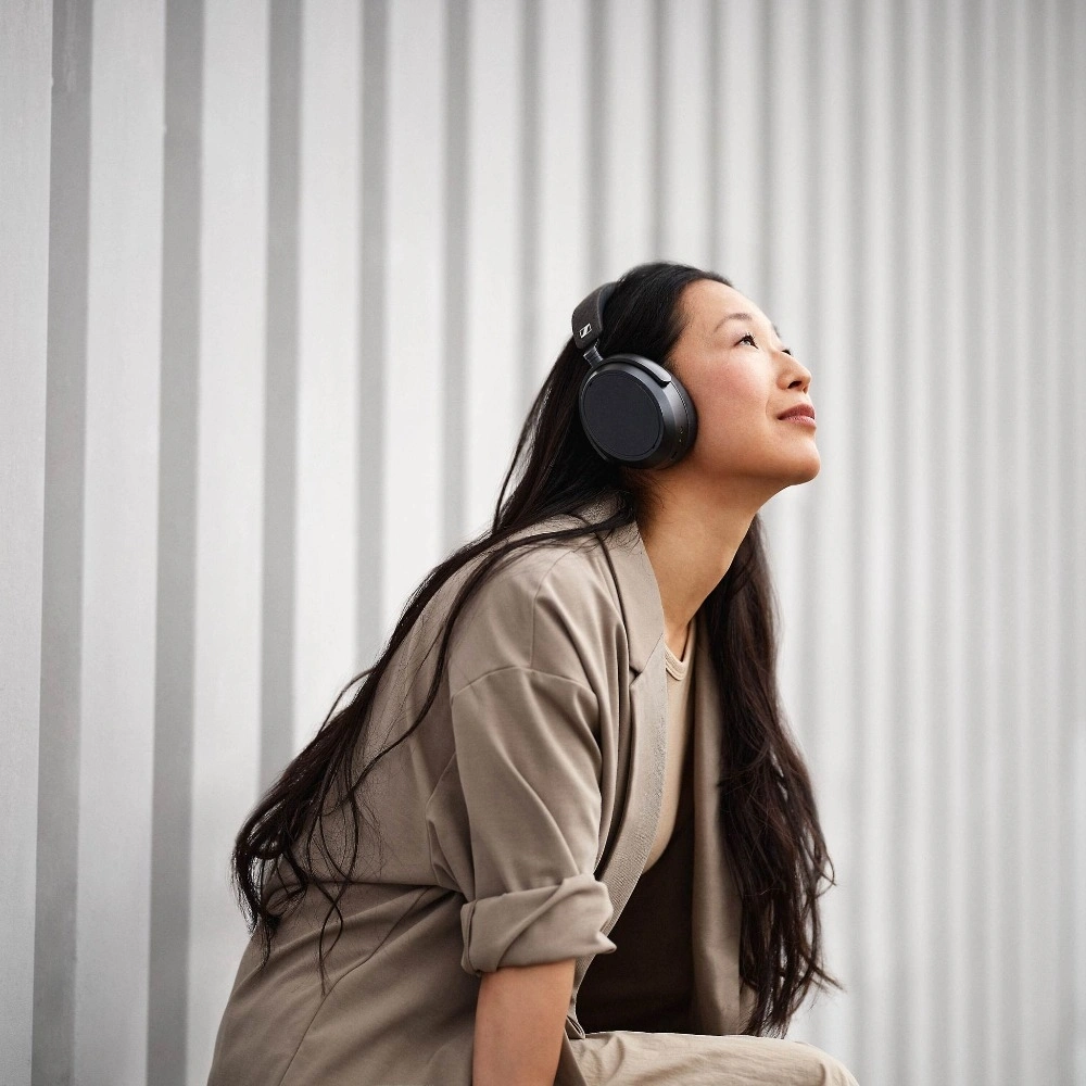 Беспроводные наушники Sennheiser Momentum 4, Blue (M4AEBT). Фото 4